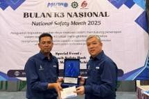 PT Maxon merayakan 2 juta jam kerja aman sekaligus meluncurkan Safety Books.