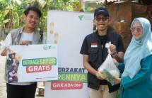 Bantu kesejahteraan petani sayur, Dompet Dhuafa Jawa Tengah salurkan ratusan paket sayur gratis untuk masyarakat sekitar.
