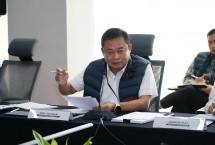 Direktur Utama Telkom Ririek Adriansyah saat menerima kunjungan dari Komisi VI DPR RI ke Hyperscale Data Center (HDC) Cikarang milik NeutraDC pada Kamis