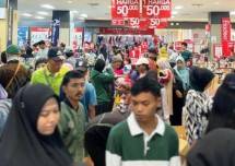 Strategi Promosi Inovatif Ramayana di lebaran tahun 2025.