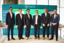 Kiri-kanan: Oki Ramadhana (CEO PT Mandiri Sekuritas), Roderick Purwana (Wakil Komisaris PT Fore Kopi Indonesia Tbk dan Managing Partner East Ventures), Willson Cuaca (Komisaris Utama PT Fore Kopi Indonesia Tbk dan Co-Founder dan Managing Partner East Ventures), Vico Lomar (CEO PT Fore Kopi Indonesia Tbk), Mohammad Fahmi (Direktur PT Fore Kopi Indonesia Tbk), dan Jurgantara Usman (Direktur PT Henan Putihrai Sekuritas) dalam Paparan Publik Penawaran Umum Perdana Saham PT Fore Kopi Indonesia