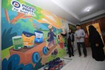 Pacific Paint donasikan 12500 cat ke 250 panti asuhan.