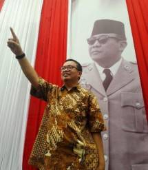 Dar Edi Yoga Pimpinan Perusahaan Kantor Berita Politik RMOL (foto Dok Industry.coid) 