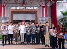 Menteri Perindustrian Agus Gumiwang Kartasasmita saat melakukan kunjungan kerja ke pameran Inatex &ndash; Indo Intertex 2025 di Jakarta, Kamis (17/4).