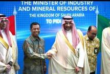 Menteri Industri dan Sumber Daya Mineral Kerajaan Arab Saudi, Bandar bin Ibrahim Alkhorayef mengunjungi salah satu unit kerja Kementerian Perindustrian, yakni Badan Pengembangan Sumber Daya Manusia Industri (BPSDMI) di Pusat Industri Digital Indonesia (PIDI 4.0).