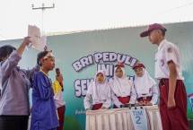 Peringati Hardiknas, BRI Dukung Peningkatan Kualitas Pendidikan Indonesia Melalui BRI Peduli Ini Sekolahku