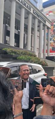Dr. Maruarar Siahaan selaku Ahli