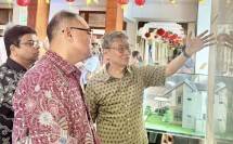 Dirut PT Jababeka Tbk SD Darmono bersama Dubes India untuk Indonesia