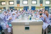 Menperin Agus dan Nahasiswa Politeknik Kemenperin 