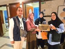 Mekkah, 20 Juni 2025 &ndash; Pemberian makan kepada jemaah haji pada tanggal 14&ndash;15 Dzulhijjah setelah Arafah, Muzdalifah, dan Mina (Armuzna) menjadi salah satu inovasi penting dalam penyelenggaraan haji tahun ini. Meski diwarnai sejumlah tantangan teknis, Ikatan Persaudaraan Haji Indonesia (IPHI) menilai langkah tersebut sebagai terobosan positif yang perlu terus dikembangkan ke depan.