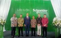 Peresmian Pabrik baru Schneider Electric Indonesia (SEC3) di kawasan East Jakarta Industrial Park (EJIP) Cikarang, Bekasi-Jawa Barat.