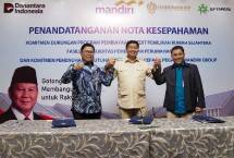 penandatanganan nota kesepahaman dilakukan oleh Menteri Perumahan dan Kawasan Pemukiman, Direktur Utama Bank Mandiri Darmawan Junaidi dan Komisioner BP Tapera Heru Pudyo Nugroho. 