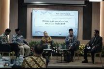 Dompet Dhuafa (DD) menyelenggarakan Focus Group Discussion (FGD) bertema &ldquo;Kolaborasi Pengelolaan Zakat untuk Pembangunan Ekonomi Umat&rdquo; bertempat di Sasana Budaya, Gedung Filantropi Dompet Dhuafa, Ragunan, Jakarta Selatan.
