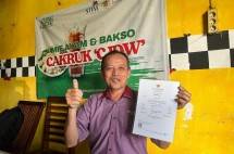 Gito pemilik Warung Bakso Mie Ayam Cakruk CJDW Sleman yang bergabung dalam Warung BERES program binaan kuliner dari Dompet Dhuafa.