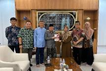 Perkembangan dan Tantangan Ekonomi Syariah Indonesia
