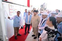 Presiden RI Prabowo Subianto beserta jajaran Menteri saat Peresmian Program Koperasi Desa/Kelurahan Merah Putih (KDMP) di Desa Bentangan, Klaten, Jawa Tengah, pada Senin (21/7). (Sumber Foto: Rusman Jony/Biropers Istana).