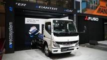 EV Mobil Charger Truk Listrik eCanter Mejeng di GIIAS 2025, Miliki Solar Panel Hingga Towing Hidrolik