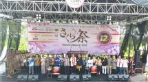 Membludak, Ratusan Ribu Orang Kunjungi Jababeka Sakura Matsuri 2025