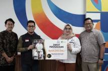 Caption: PT Qualita Indonesia kembali menunjukkan kepedulian sosialnya dengan menunaikan zakat perusahaan melalui Dompet Dhuafa. Penyaluran zakat ini dilakukan pada Selasa (29/07/2025) di kantor pusat PT Qualita Indonesia, Bekasi Utara, Kota Bekasi.