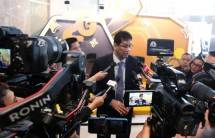Ketua Dewan Komisioner Lembaga Penjamin Simpanan (LPS) Purbaya Yudhi Sadewa saat tampil sebagai keynote speech dalam acara LPS Financial Festival di Surabaya, Kamis (7/8) 