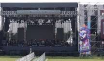 MATAWORKS by Creative Inc.sediakan alat-alat sound system lapangan.