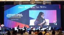 Diskusi panel Indonesia Digital Bank Summit 2025