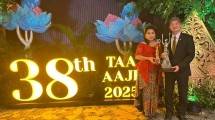 Intan Dewi, agen Sun Life Indonesia