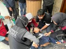 Unit Disaster Management Center (DMC), Layanan Kesehatan Cuma-Cuma (LKC), dan Lembaga Pelayan Masyarakat (LPM), Dompet Dhuafa menurunkan dua armada ambulans dan 15 personel lapangan untuk layanan medis darurat.