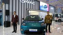 GAC Hadirkan Mobil Listrik AION UT di GIIAS Surabaya 2025