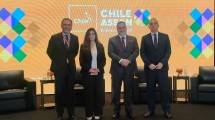 Wakil Menteri Hubungan Ekonomi Internasional, Claudia Sanhueza, General Director ProChile, Ignacio Fern&aacute;ndez bersama delegasi ProChile saat konferensi pers