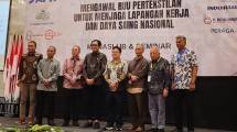 Wamenperin Faisol Riza saat menghadiri Munas API 2025