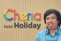 Cheriatna, pendiri Cheria Holiday.