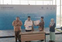 Rektor Paramadina bersama Ketua Baznas saat menghadiri Tasyakuran Milad ke 1 Center for Sharia Economic Development