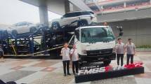 Jajaran manajemen PT Krama Yudha Tiga Berlian Motors (KTB) saat peluncuran Mitsubishi Fuso Fighter X FM65F Tractor Head 4x2 (Foto: Ridwan/Industry.co.id)