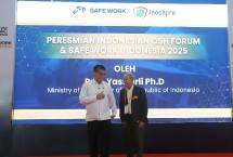 REVISI Menteri Ketenagakerjaan Republik Indonesia Yassierli (kiri) bersama Ketua Advisory Board INOSHPRO Tan Malaka