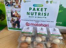 Paket Nutrisi melalui Pemberian Makanan Tambahan (PMT) untuk balita.