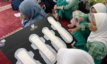 Unicharm dan Yayasan Lentera Anak Edukasi Ratusan Pelajar tentang Kesehatan Reproduksi dan Kebersihan Menstruasi