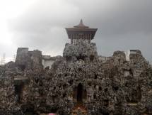Gua Sunyaragi di kota Cirebon (Foto: Chodijah Febriyani/Industry.co.id)