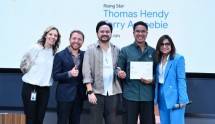 Terralogiq Raih Penghargaan Rising Star Partner