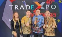 Ki-Ka_ Ikka M. Roberta, Corporate Brand Manager LNK; Roy Febieanto, B2B Export Manager LNK; Juwono Hartanto, Chief Commercial Officer LNK, Ridwan Adipoetra, Business Development Senior Manager PT Lautan Luas Tbk