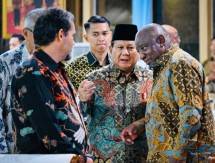 Membanggakan! Presiden Ramaphosa Kenakan Batik Saat Hadiri Jamuan Santap Malam di Istana Negara 
