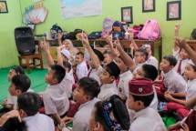 Sarinah Wujudkan Kepedulian terhadap Literasi, Kebersihan, dan Sarana Ibadah melalui Sarinah Peduli di Malang.