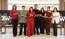POND&rsquo;S Age Miracle hadirkan transformasi sembilan perempuan hebat yang menjadi Miracle Models di di Jakarta Fashion Week (JFW) 2026. 