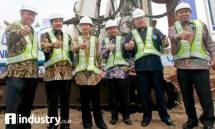 Dirut PT. PP Tbk Tumiyana, Dirut PT. BRI Tbk Suprajarto, Menteri BUMN RI Rini M. Soemarno, Komut BRI Andrinof A. Chaniago, Jamintel Jan Samuel Maringka, Kapuskeu Mabes Polri Brigjen Bambang Ghiri saat groundbreaking pembangunan Menara BRI (Foto Ri