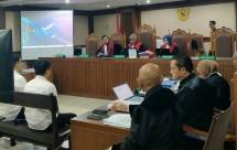 Sidang sengketa tambang nikel Halmahera Timur antara PT Wana Kencana Mineral (WKM) dan PT Position digelar di Pengadilan Negeri (PN) Jakarta Pusat.