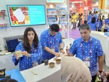Tetra Pak pamerkan solusi menyeluruh yang mendorong pertumbuhan berkelanjutan industri makanan dan minuman di SIAL InterFOOD 2025
