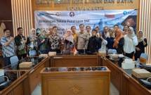 Kemenperin sinergi dengan Badan Standardisasi Nasional (BSN) dan Balai Besar Standardisasi dan Pelayanan Jasa Industri Kerajinan dan Batik (BBSPJIKB) guna mempercepat penerapan SNI bagi lebih banyak pelaku usaha batik di seluruh wilayah Indonesia. 