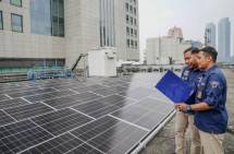 Bank Mandiri juga memperkuat industri pendukung EBT melalui pembiayaan bagi manufaktur panel surya dan fasilitas pengolahan biodiesel.