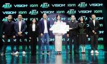 Esther Yu, aktris populer Tiongkok sekaligus iQIYI International Global Ambassador hadir di peluncuran Combo Asia, kolaborasi iQIYI dengan Vision+.