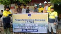 Gerak Cepat PT Sorikmas Mining Bantu Korban Banjir Mandailing Natal Diapresiasi Menko Pangan